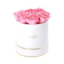 src="flower-box-mini.jpg" alt="duży flowerbox różowe róże białe pudelko gold">