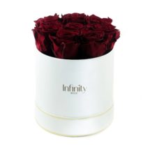 src="flower-box-duzy.jpg" alt="duży flowerbox burgundowe róże białe pudelko złocone ">